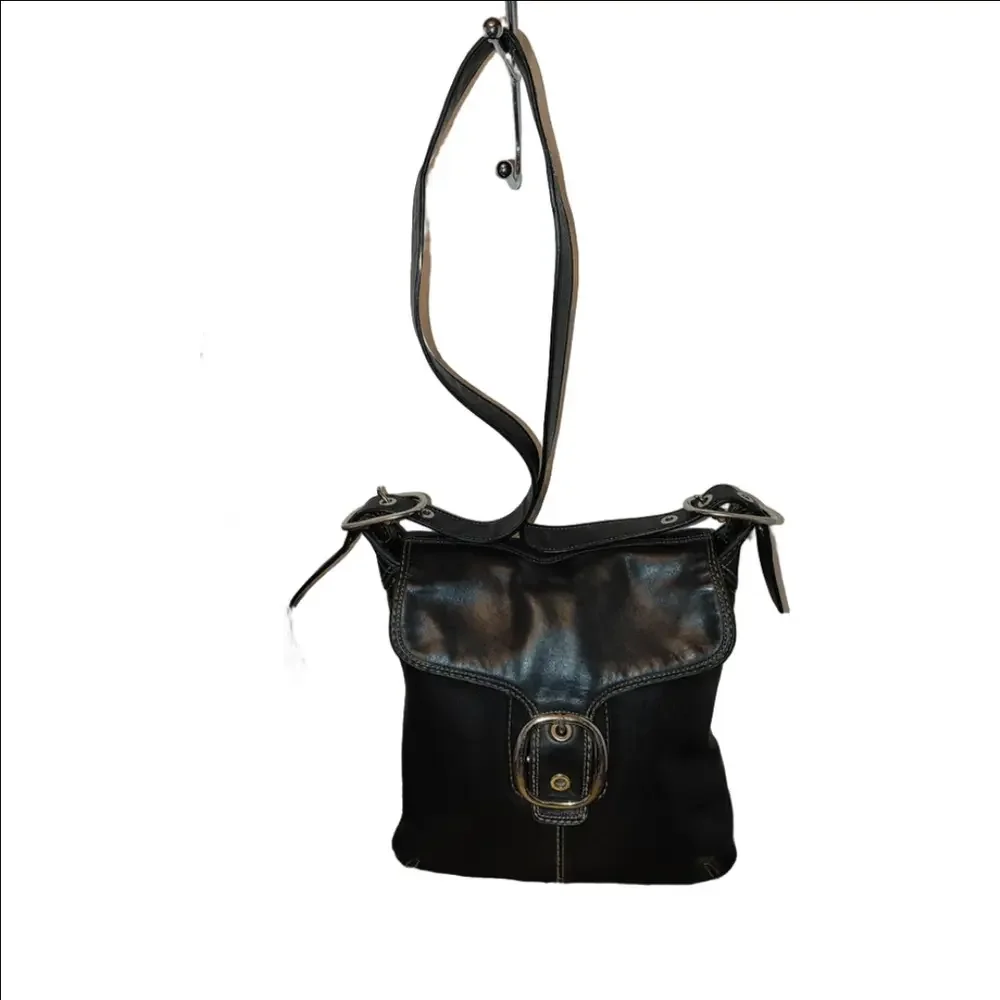 Coach F1335